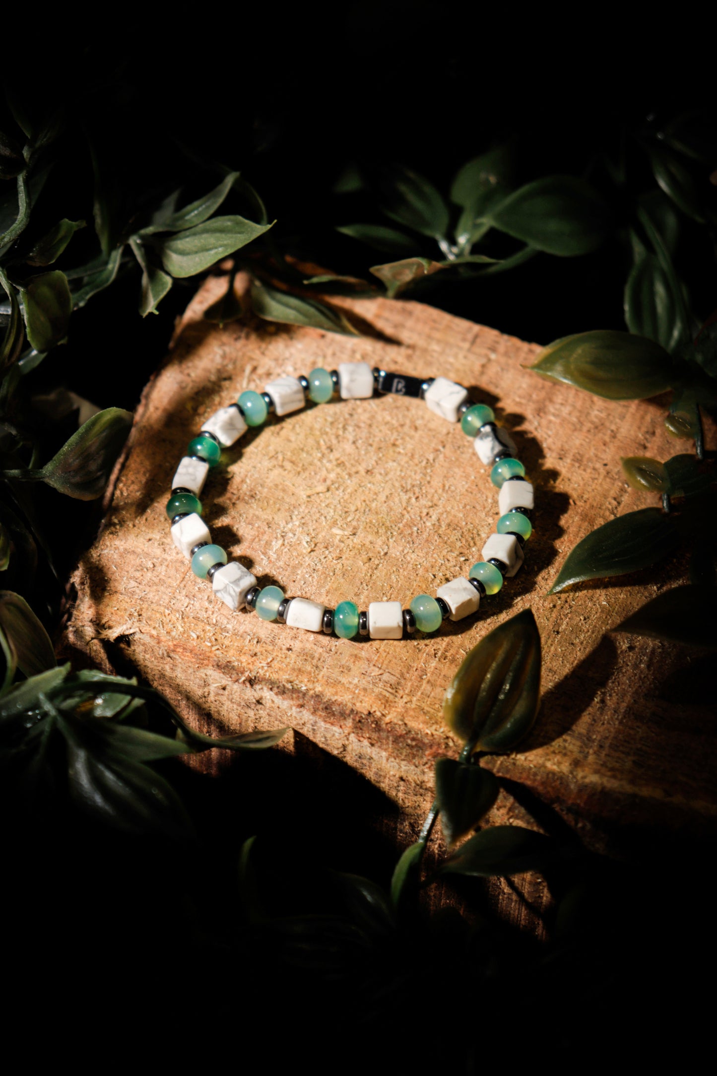 Natural Howlite & Green Jade Bracelet