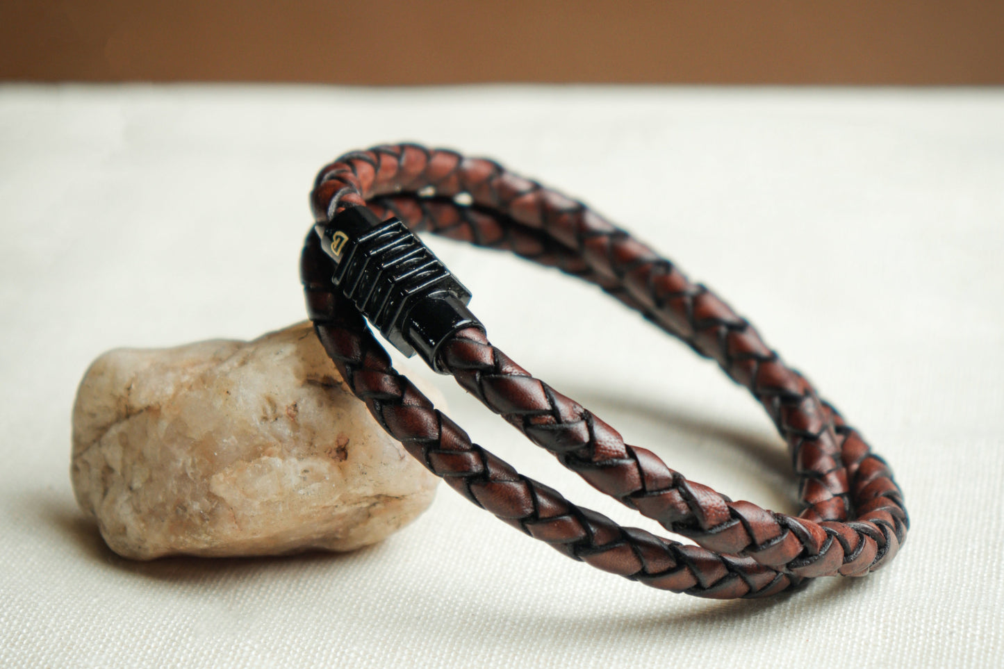 Eternity Looped Brown Leather Bracelet with Magsnap