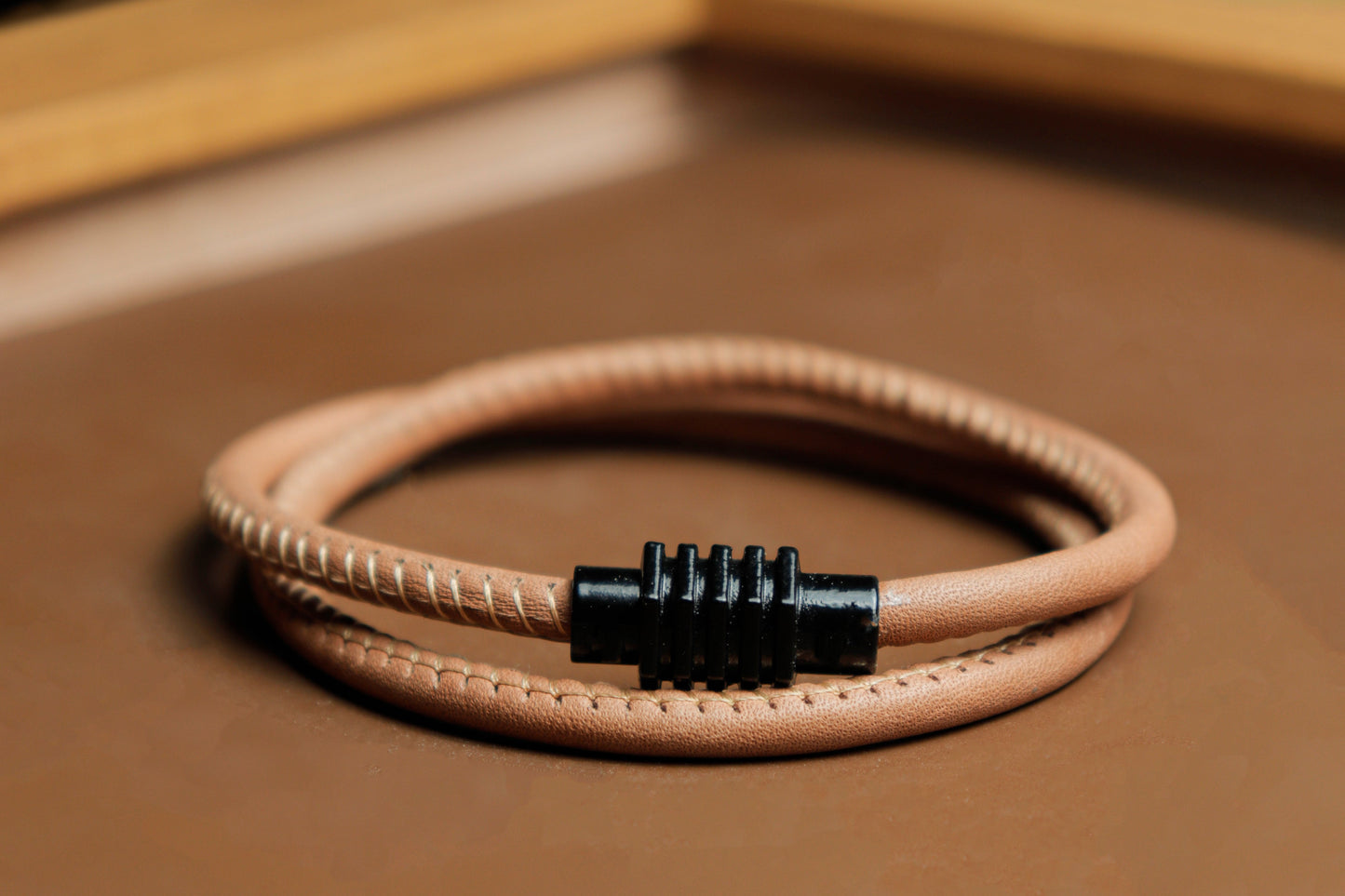 Eternity Looped Napa Leather Bracelet with Magsnap