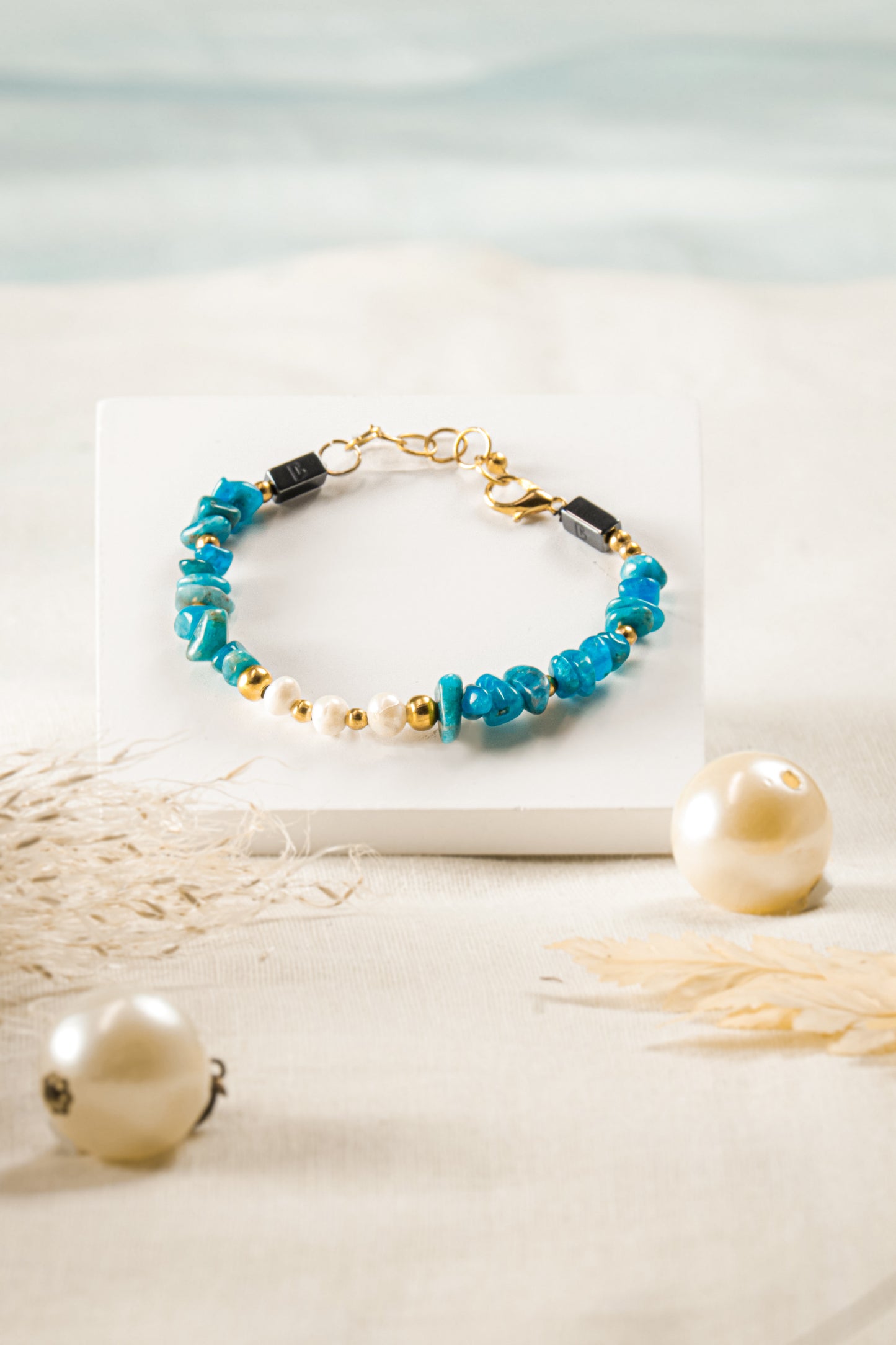 Natural Apatite and Pearls Bracelet