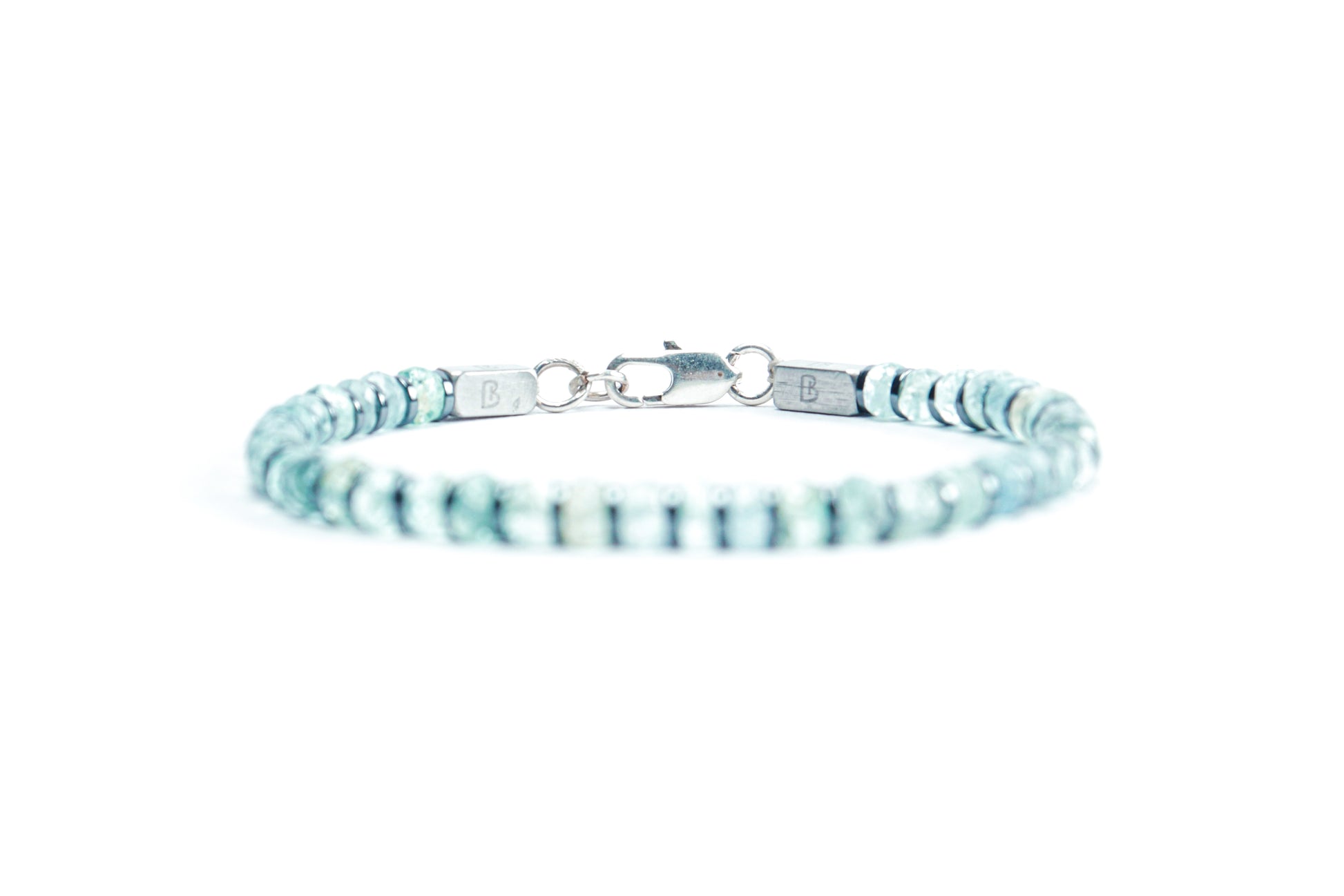 Beneka Aquamarine Bracelet – Natural Stone Clasp-Lock Bracelet featuring faceted disc-cut Aquamarine beads (2–3mm) with elegant gunmetal-finish spacers and clasp, handcrafted on premium elastic silicone cord. Luxury gemstone jewelry for calmness, clarity, and ocean-inspired style.