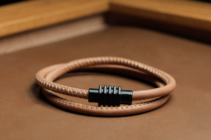 Eternity Looped Napa Leather Bracelet with Magsnap