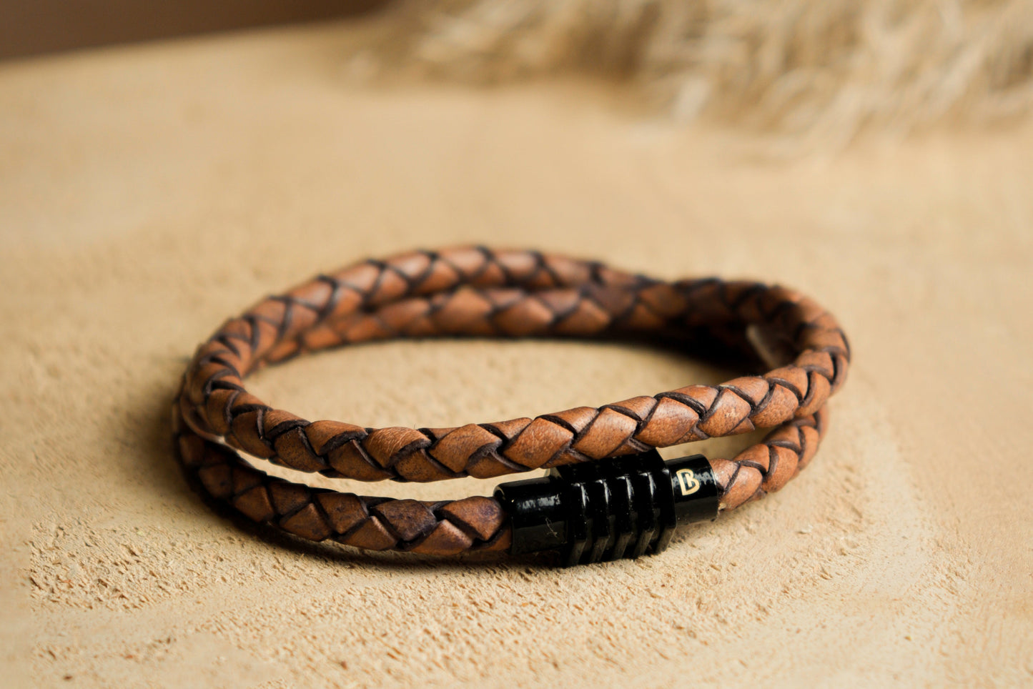 Eternity Looped Rust Brown Leather Bracelet with Magsnap